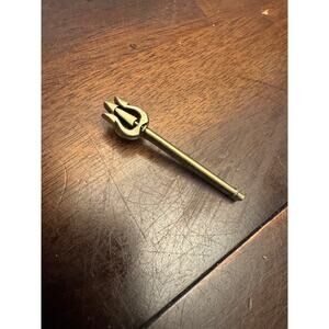 Disney D23 exclusive Little Mermaid King Triton's Trident pin NWOP